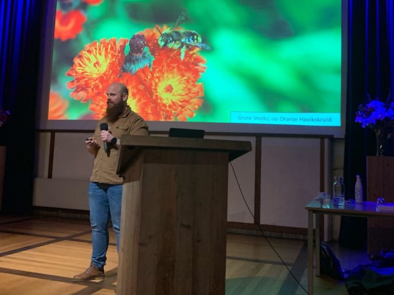 Communicatie is belangrijk voor natuurherstel. Mensen enthousiast maken en handvaten geven wat zij kunnen doen in hun eigen omgeving helpt! 