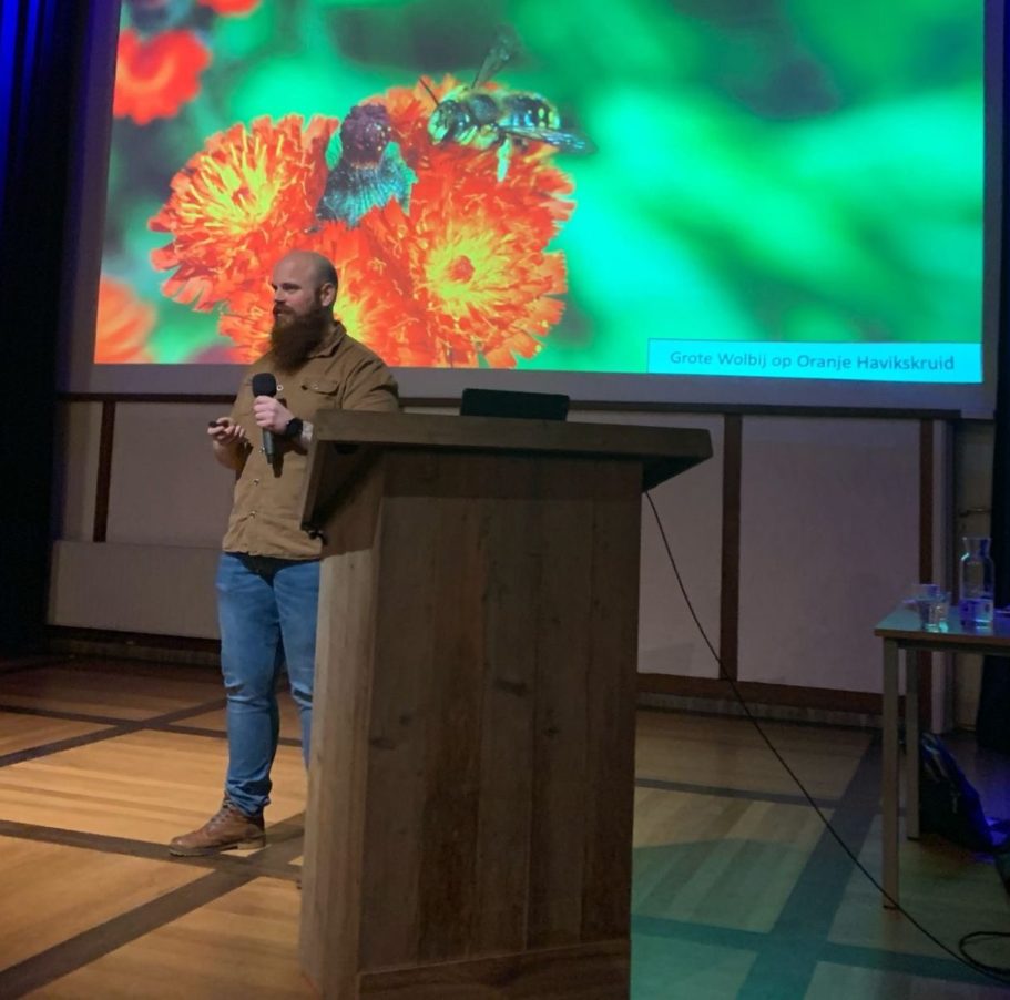 Stefan spreek enthousiast over groen, natuur en wilde bijen en geeft zijn luisteraars altijd praktisch handelingsperspectief.