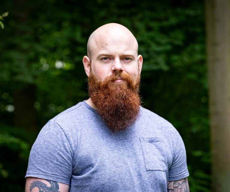 Stefan Louwerse groenadviseur, beleidsadviseur, natuurmaker en oprichter van Beewilding. Ik werk aan een groene en duurzame toekomst. 